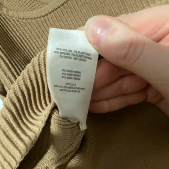 Aritzia Sculpt Knit Squareneck Crop Tank Gold Camel Size M - Picture 6 of 6